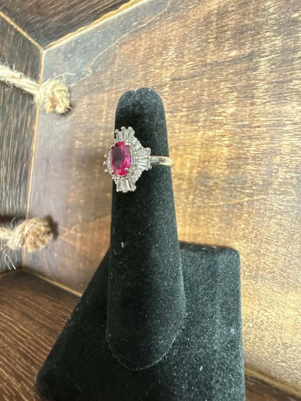 Bomb Party kids adjustable ring.